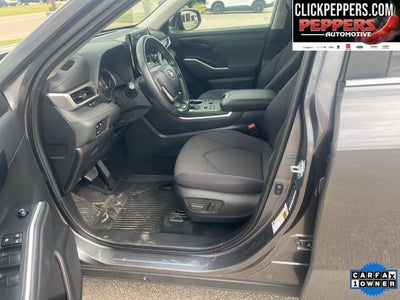 2024 Toyota Highlander LE